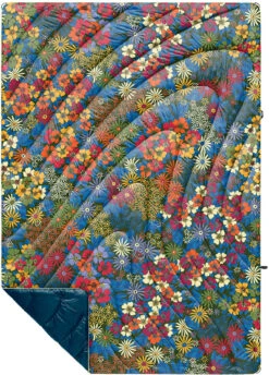 Rumpl Original Puffy Blanket - Printed 1-Person -Yeti Sales 2025 TPPB FC1 1 FLOWER CROWN OGPUFFY 1P FLATLAY bc58675e 2654 496c b97f 682028cc8cb8