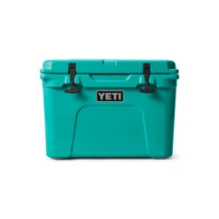 Yeti Tundra 35 Hard Cooler 18 Yeti Tundra 35 Hard Cooler -Yeti Sales 2025 Tundra 35 Aquifer Blue Front 3354 B 1